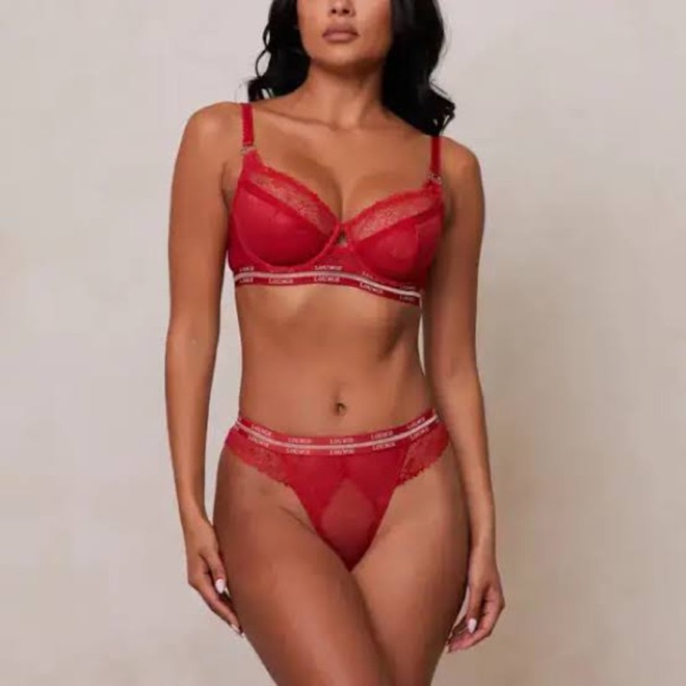 NWT Lounge Vogue Balcony Bra - Maroon 
Size 32 D NEW